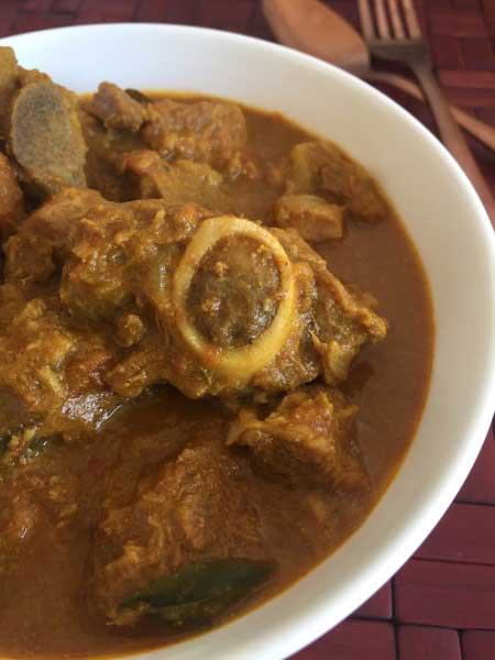 Easiest Mutton Curry ( Pressure Cooker Method ) - Suby's Kitchen